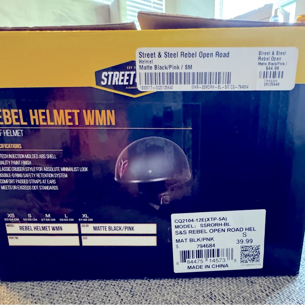 Brand new never worn motorcycle helmet